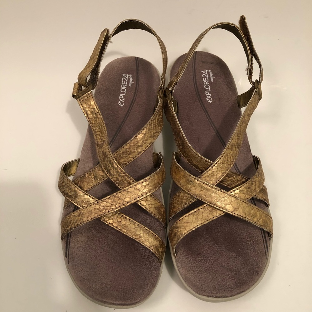 Easy spirit Explorer24 Sandals Size 10. Gold